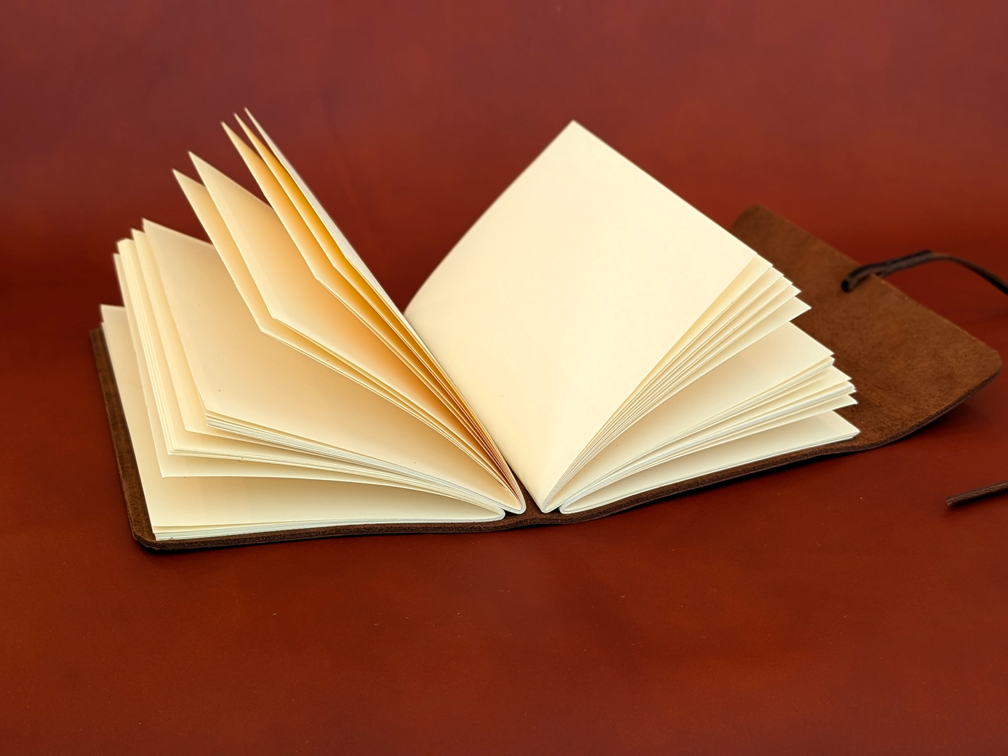 The Traveler (Black)