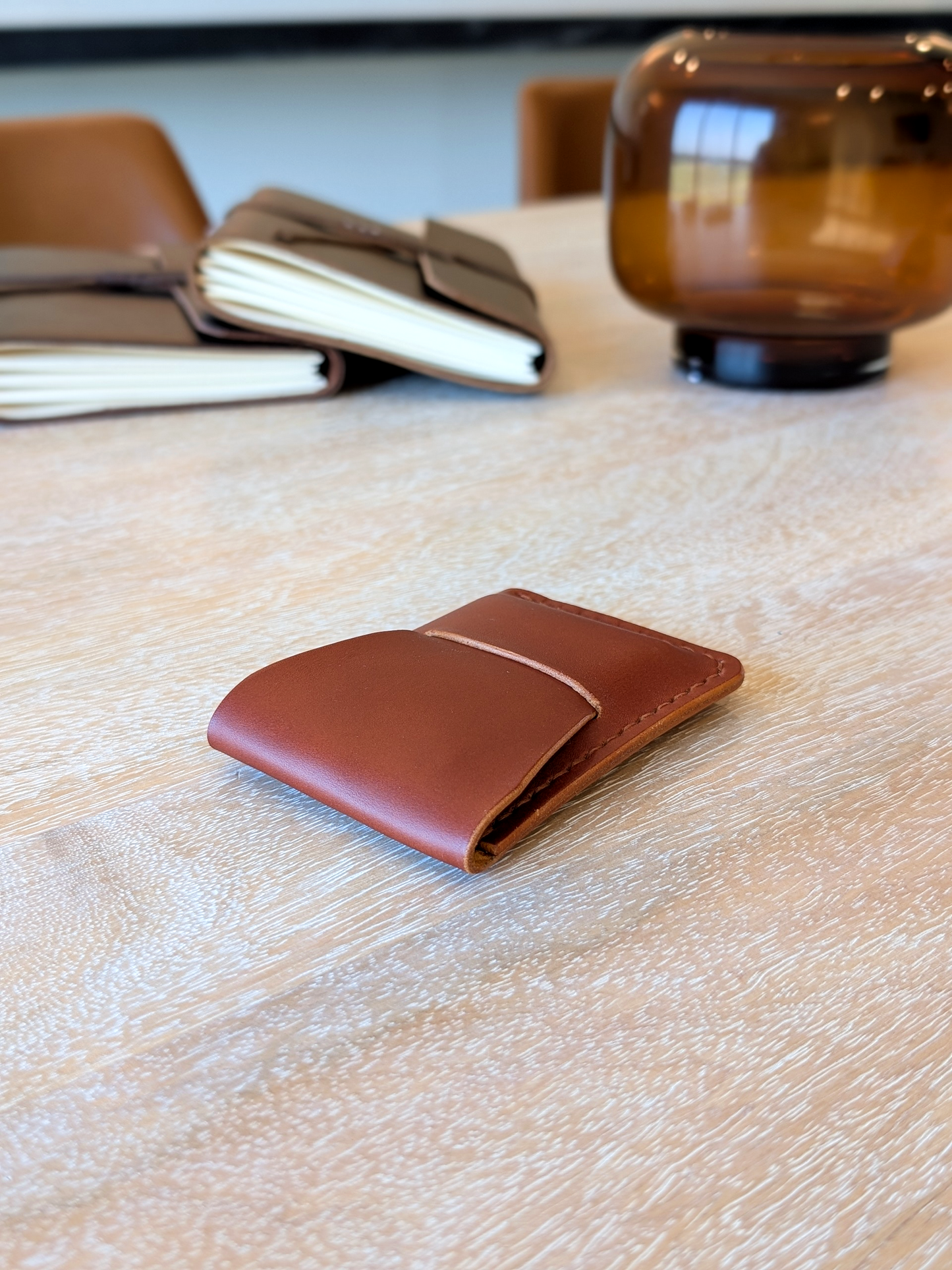 The Hitchhiker (Minimalistic Wallet)